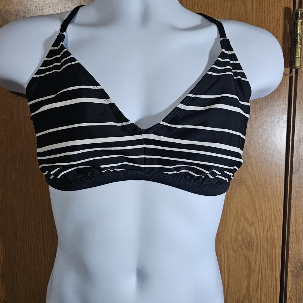 Athleta Bikini Top /Black and White Performance Bra With Under Wire Size 36D/DD